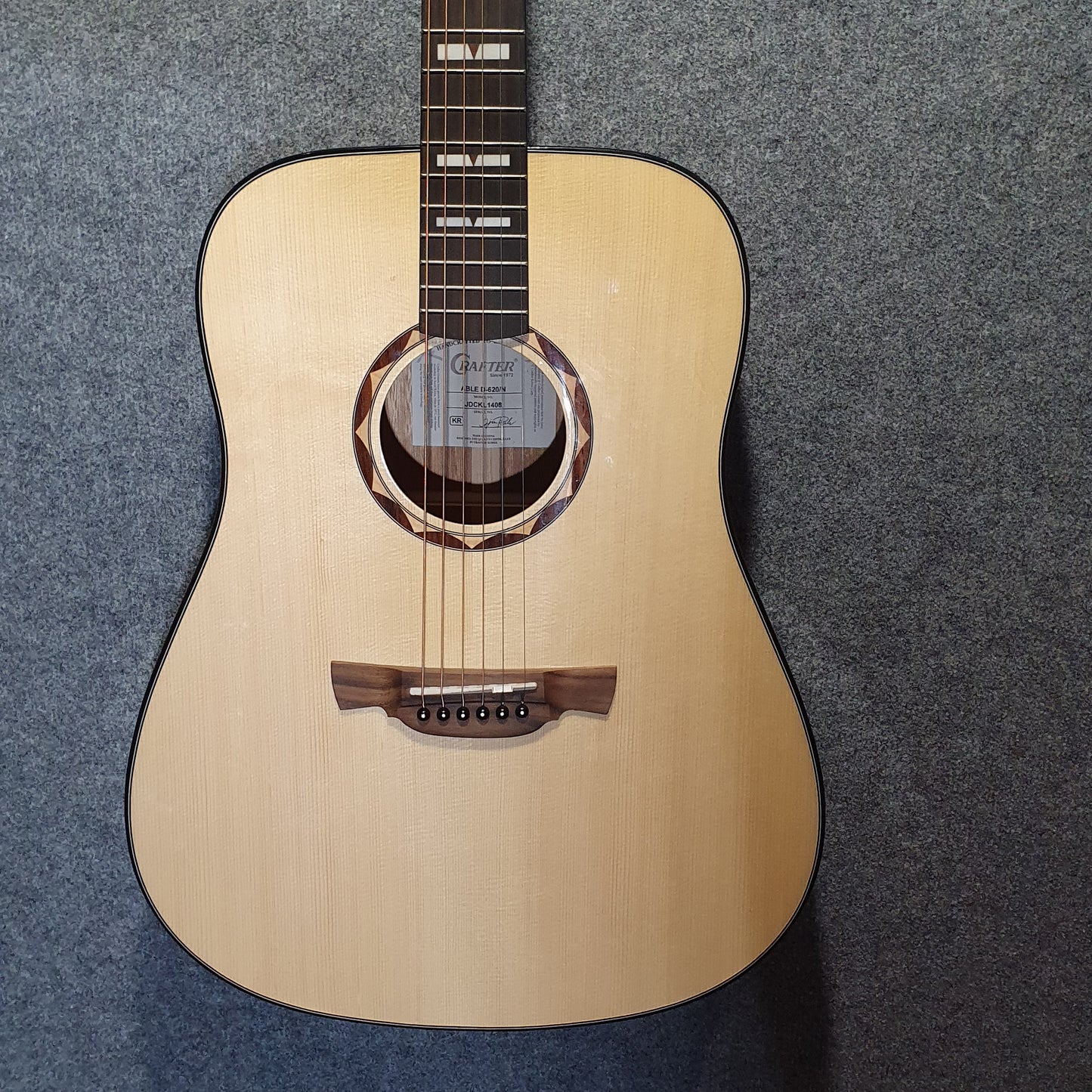 Crafter ABLE D620 Acoustic Guitar