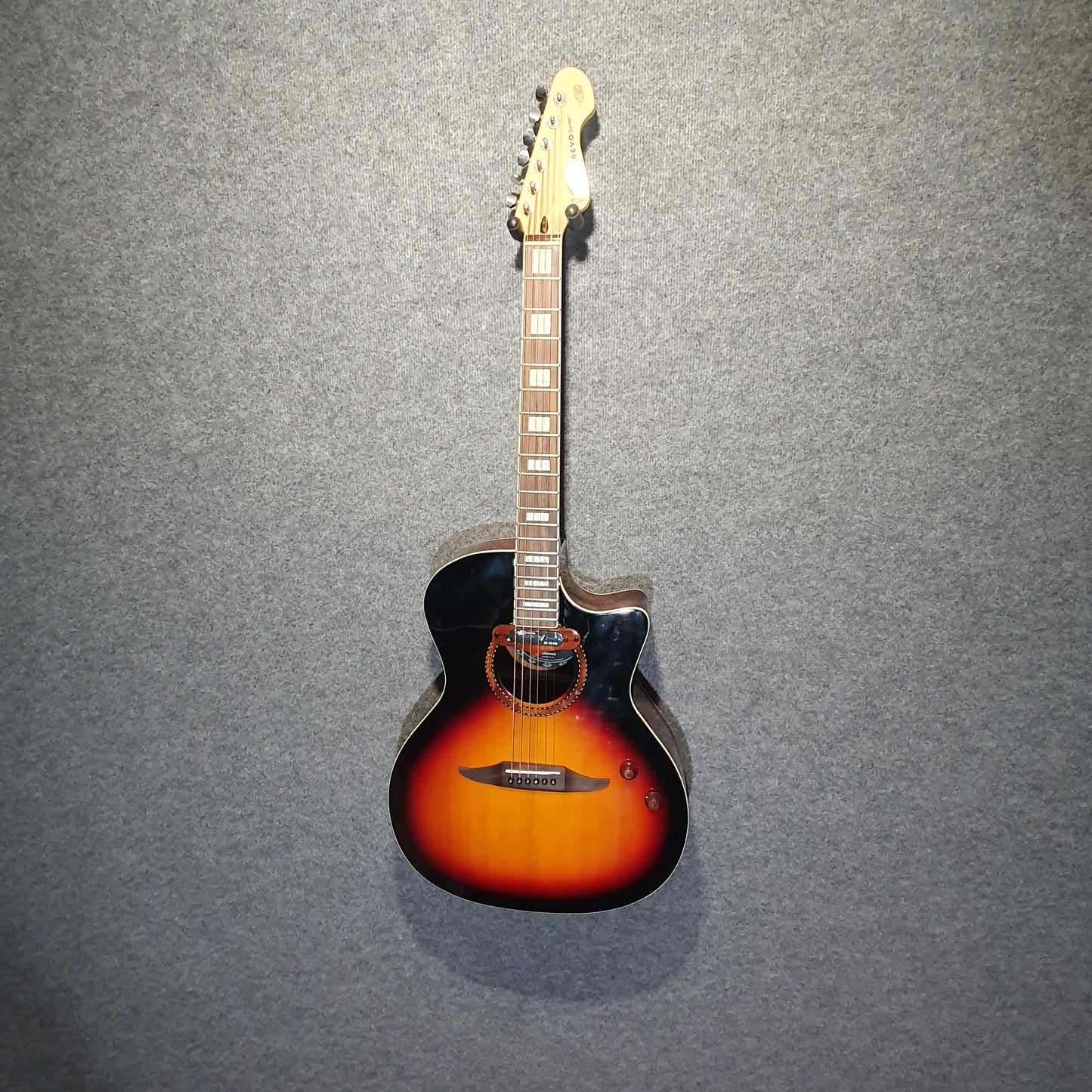 Vintage REVO Elektra VRB900SB