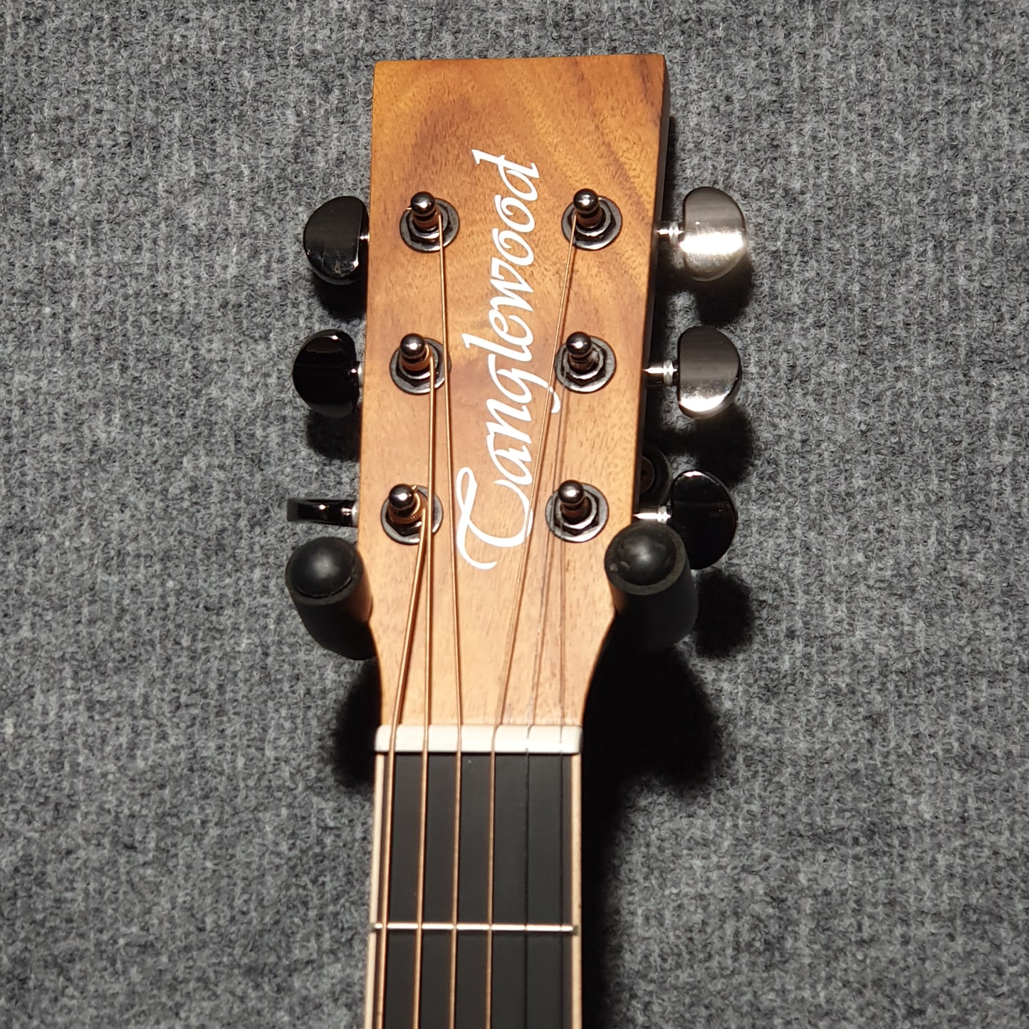 Tanglewood TE4CEBL Electro- Acoustic Gui