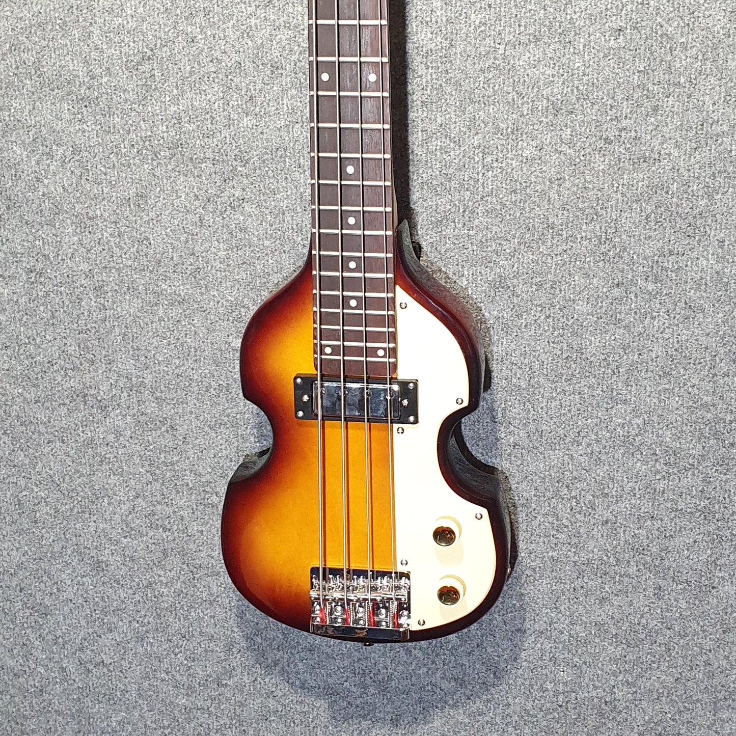 Hofner HCT Shorty Violin Bass - Sunburst