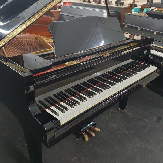 Yamaha G1 Baby Grand