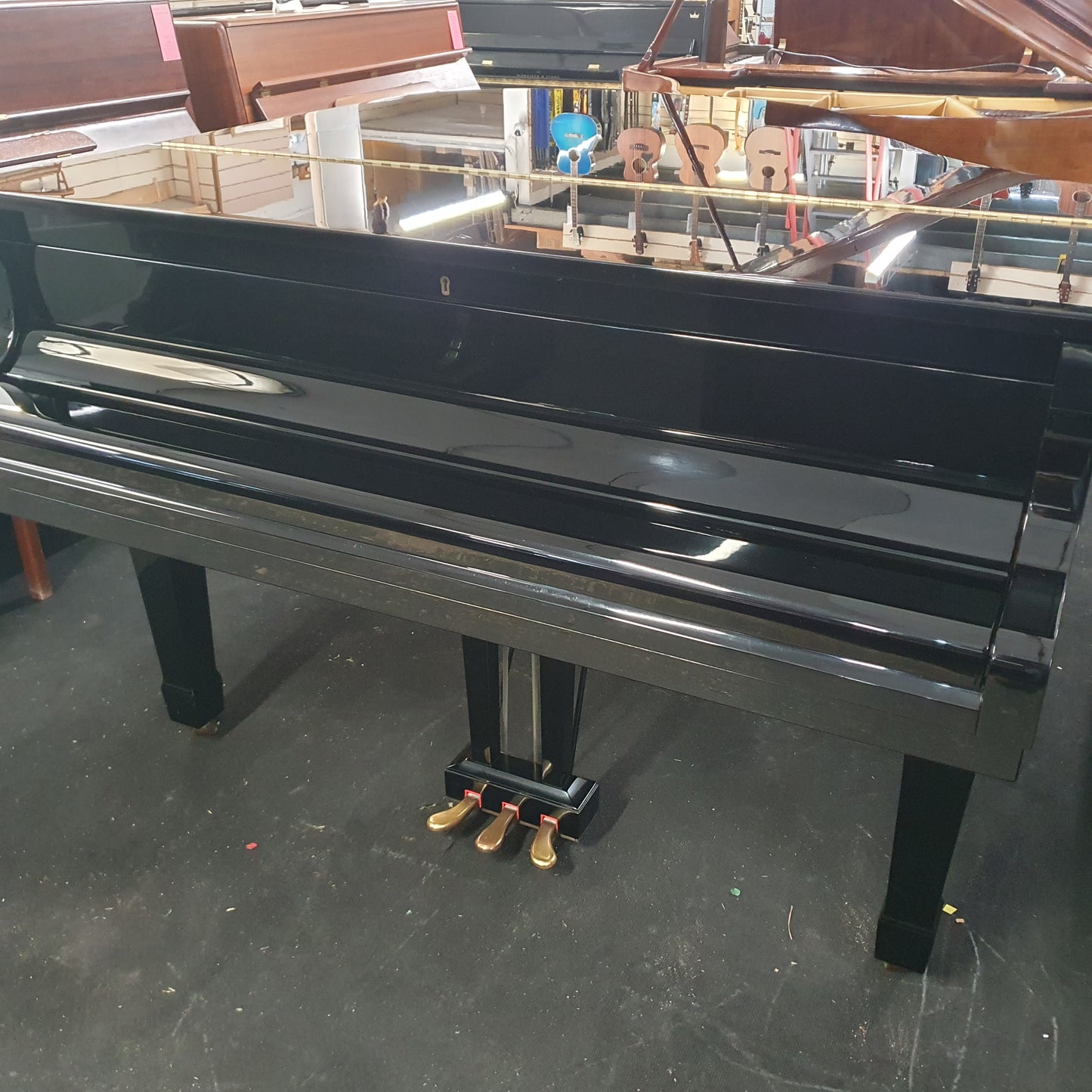Yamaha G1 Baby Grand