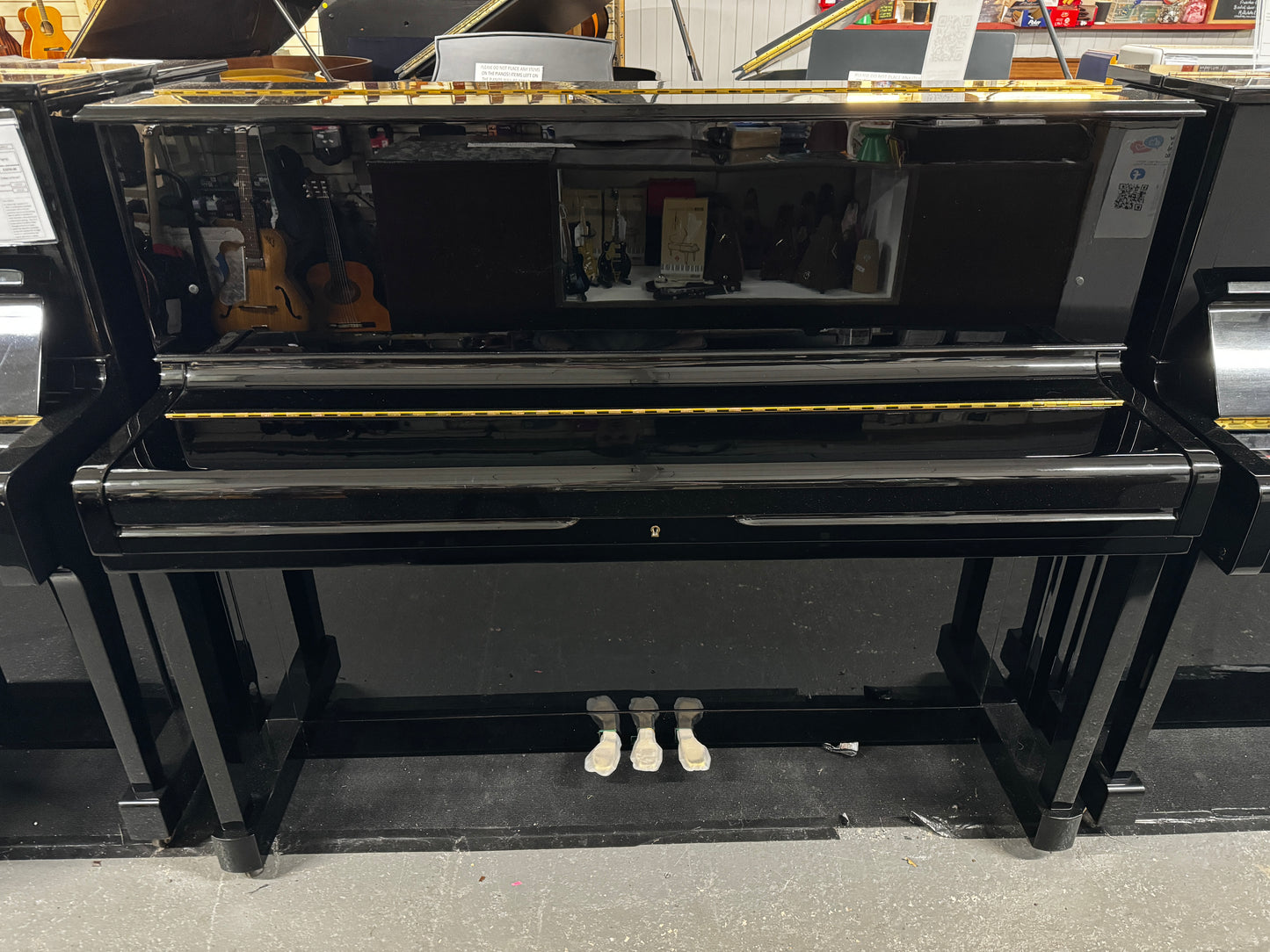 Samick Upright Piano
