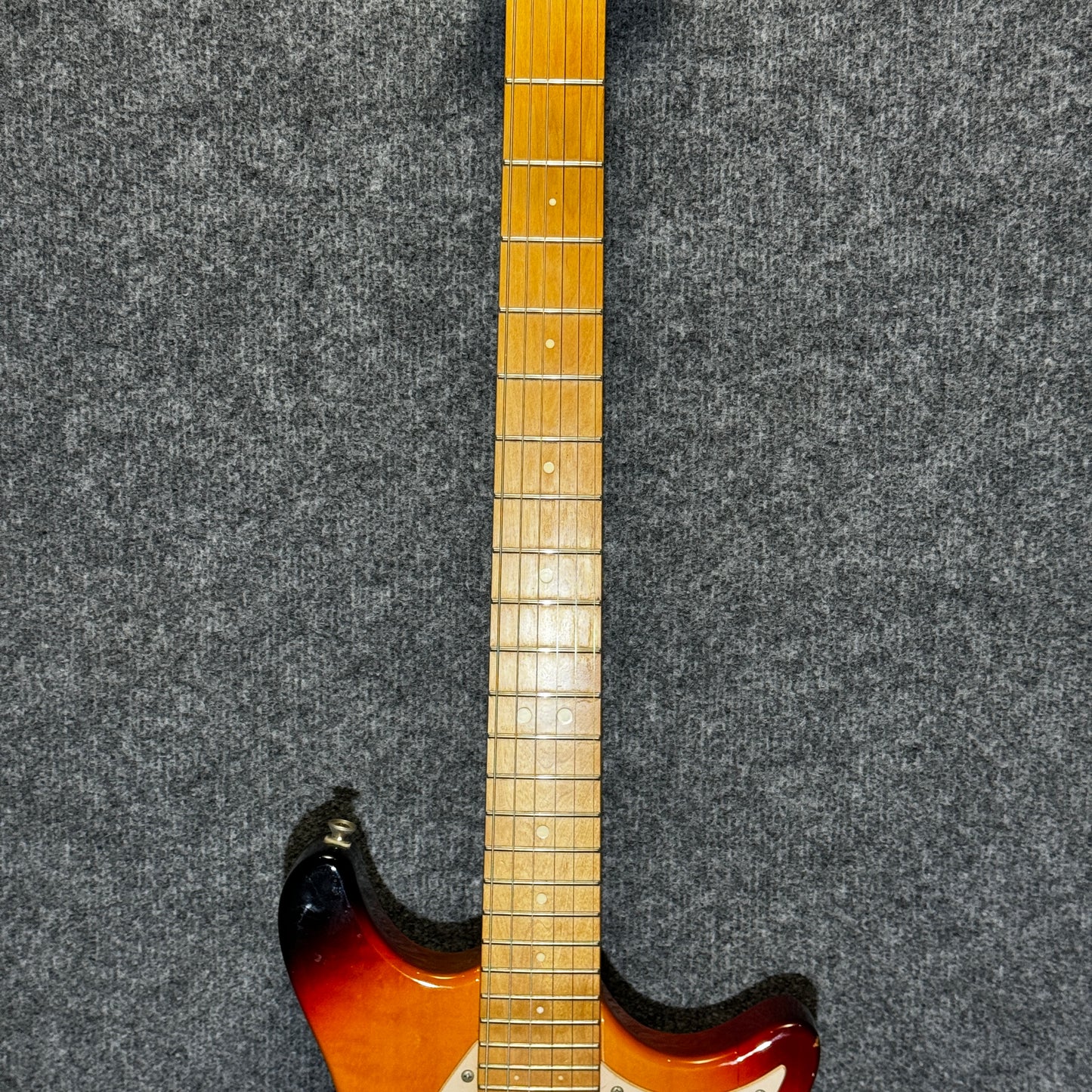 LAG Jet 100 Double Cut Electric Guitar