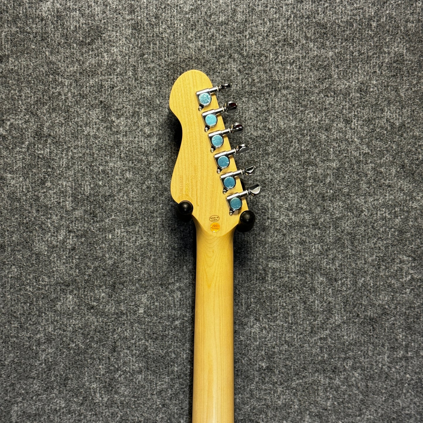Vintage V60 S Type Electric Guitar