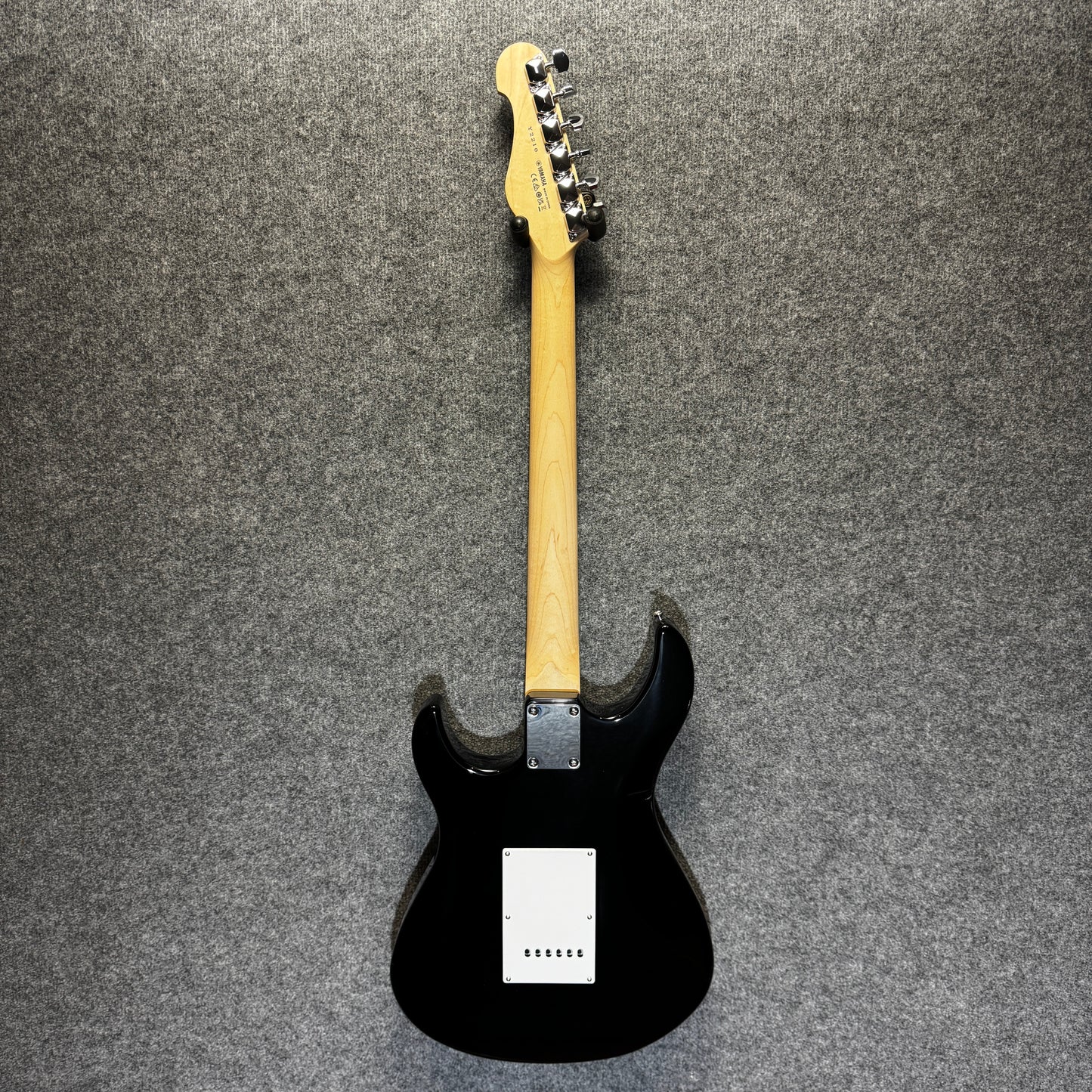 Yamaha Electric Guitar HSS Starter Pack