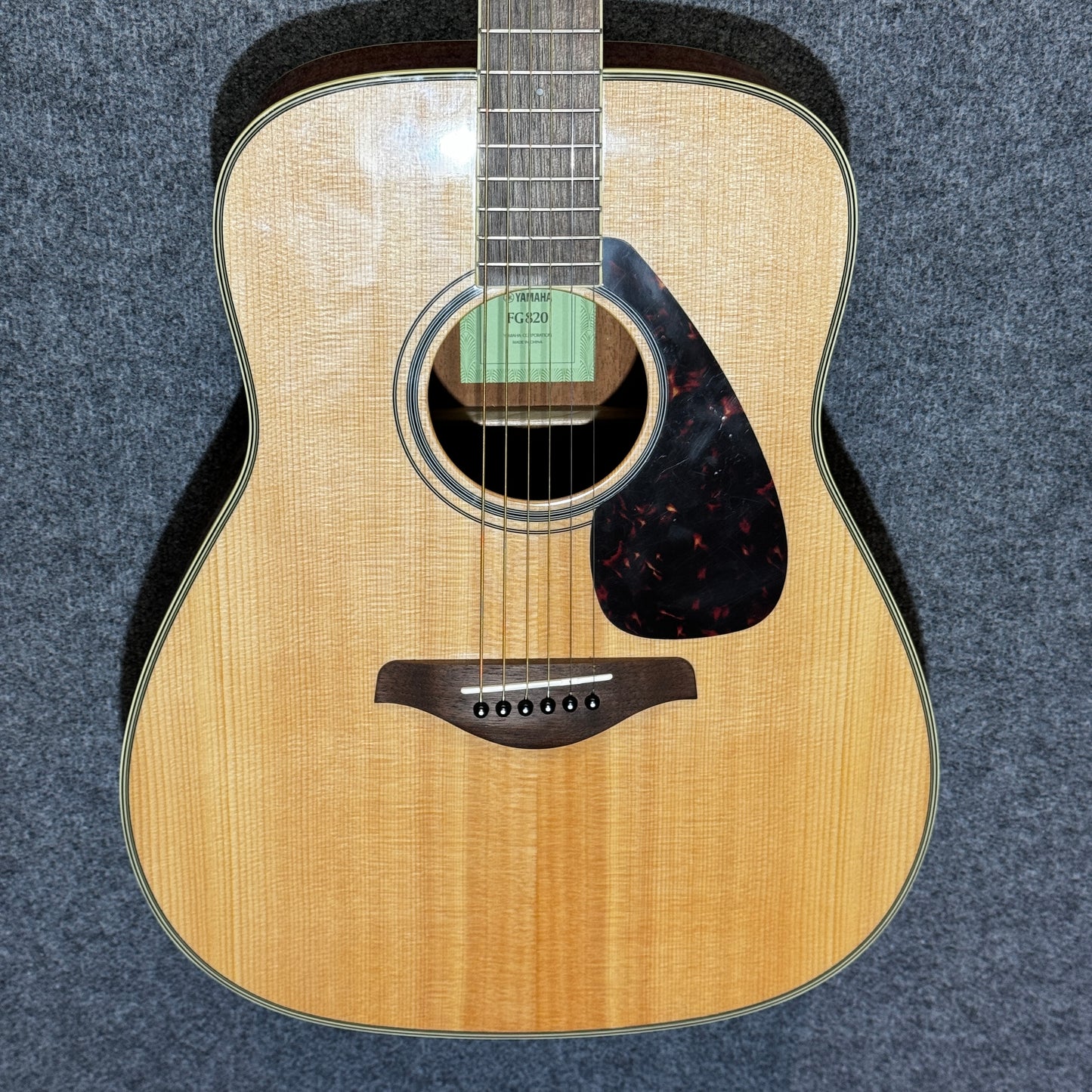 Yamaha FG820 Acoustic Guitar