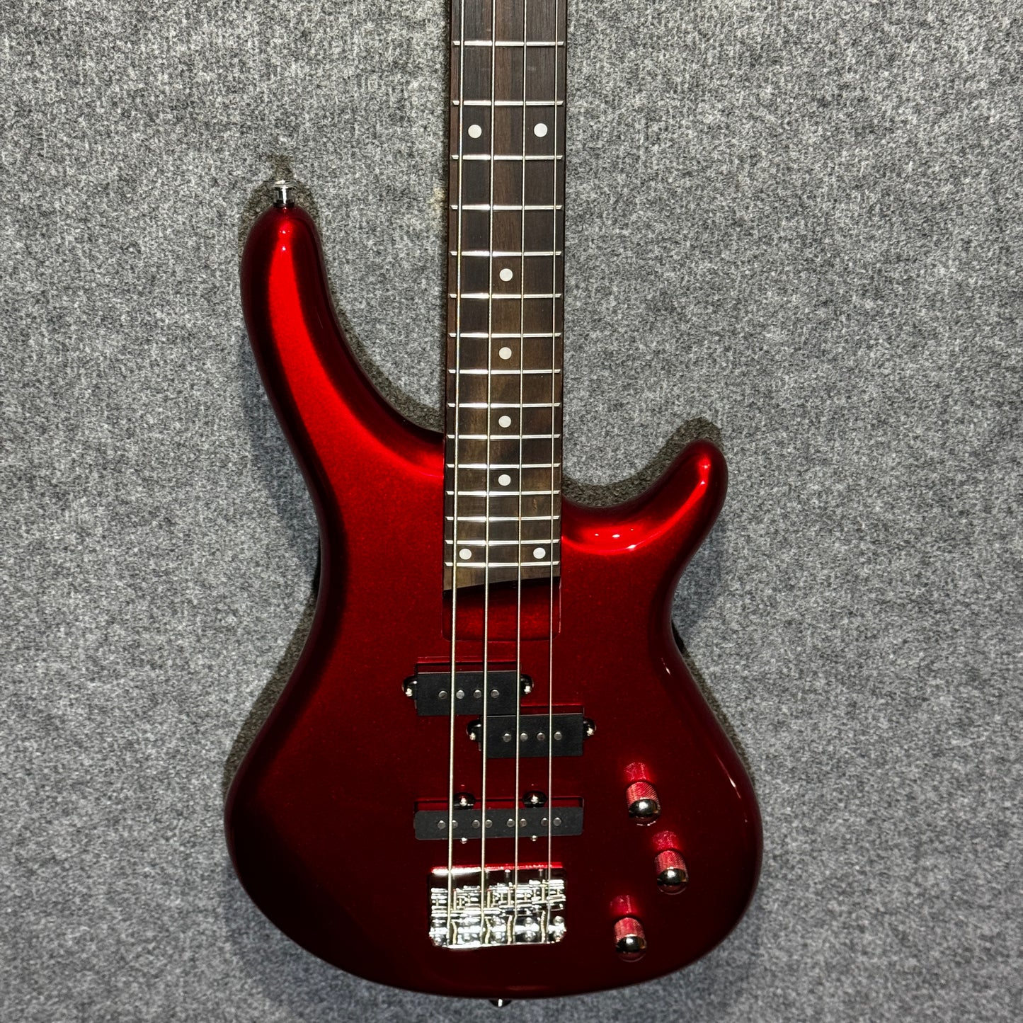Chord PJ Style Bass Guitar Metallic Red