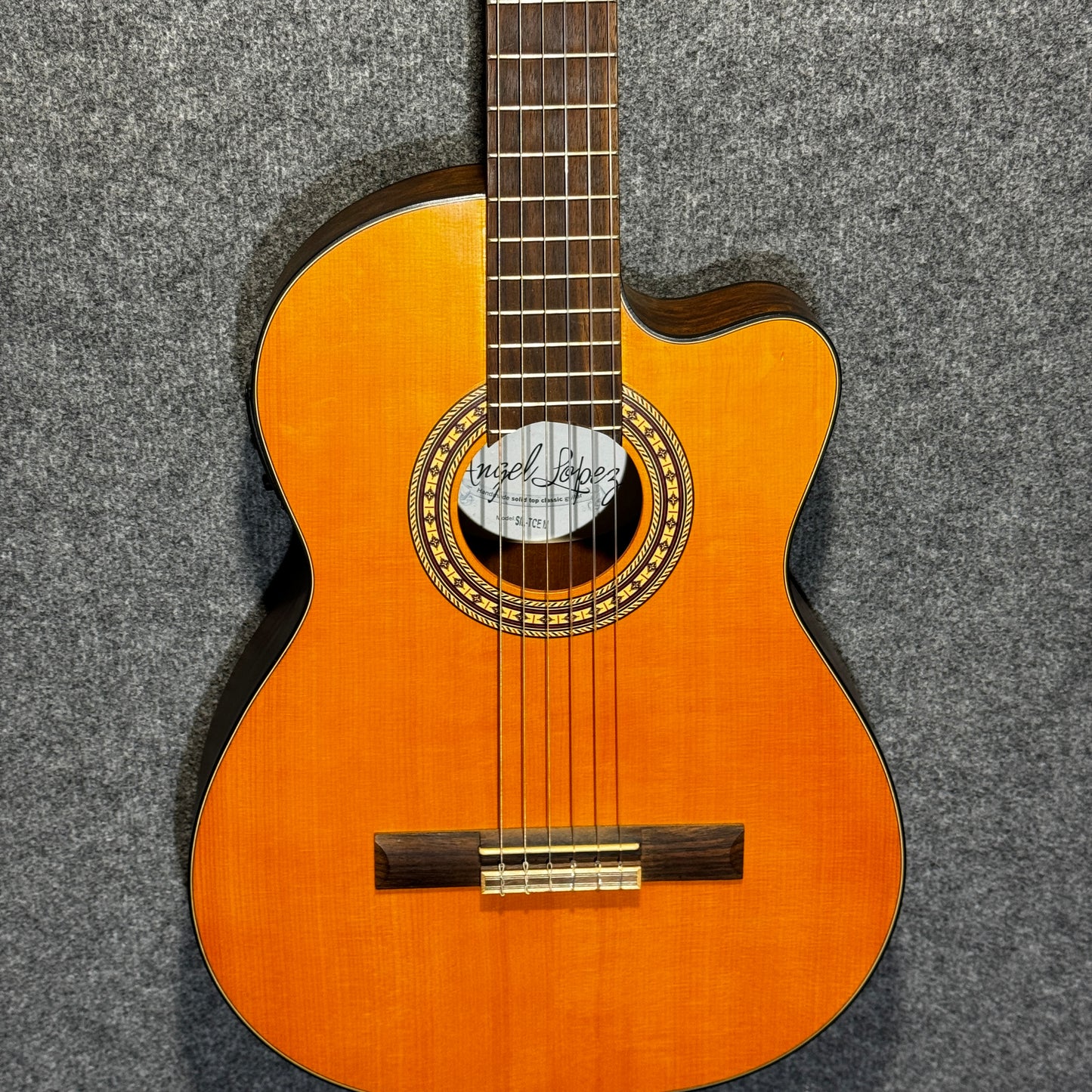 Angel Lopez Silvera Series 4/4 Electro-Classical Guitar