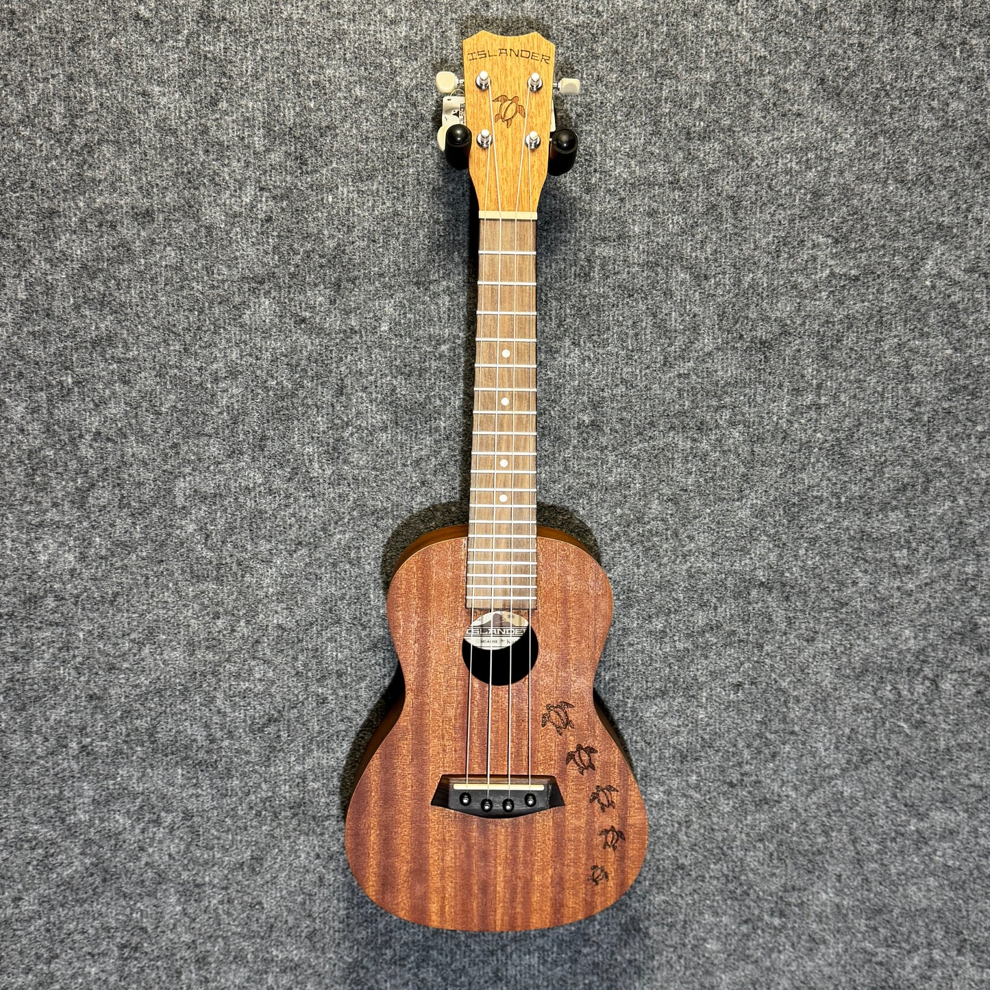Islander Mahogany Concert Ukulele with Honu Tortoise Engraving