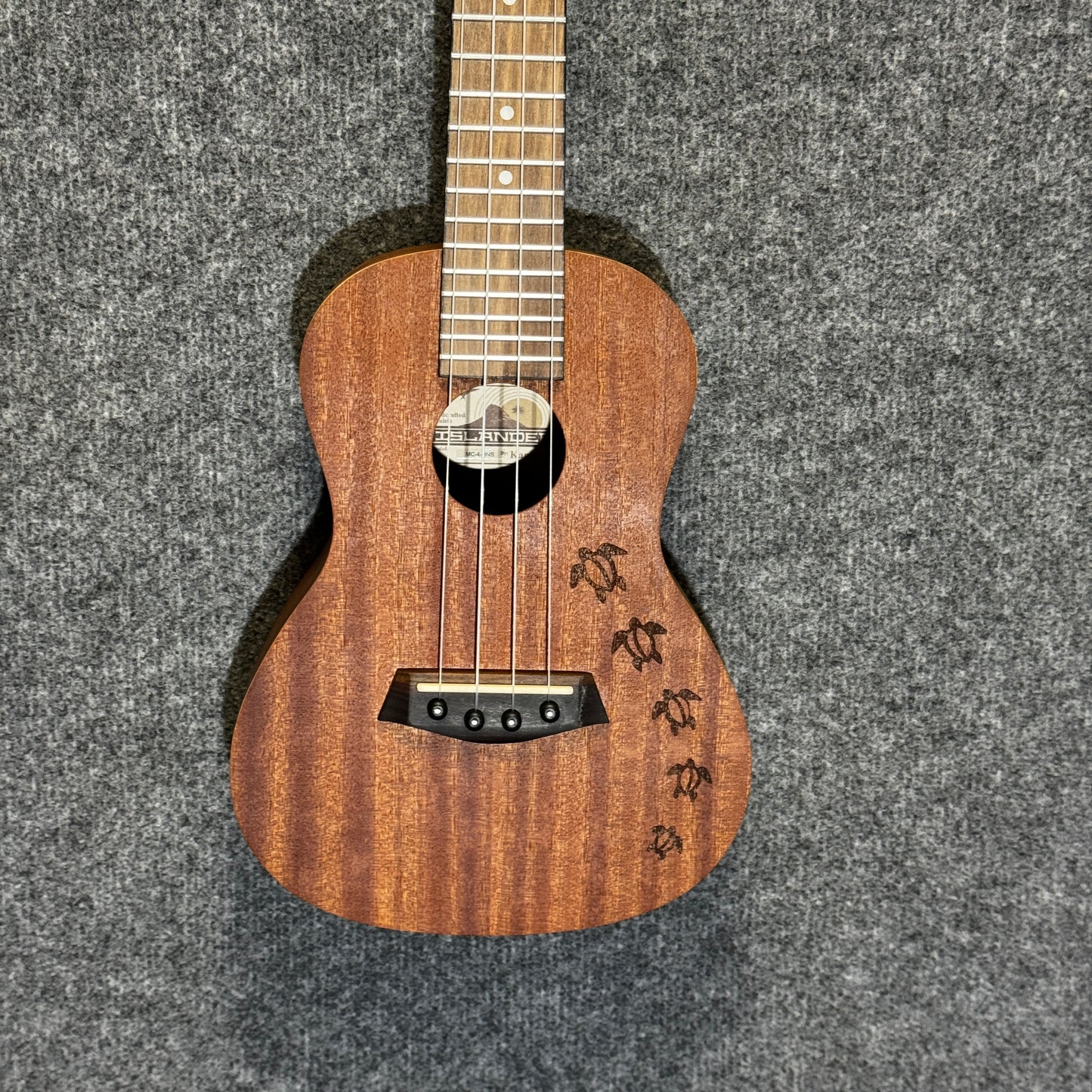 Islander Mahogany Concert Ukulele with Honu Tortoise Engraving