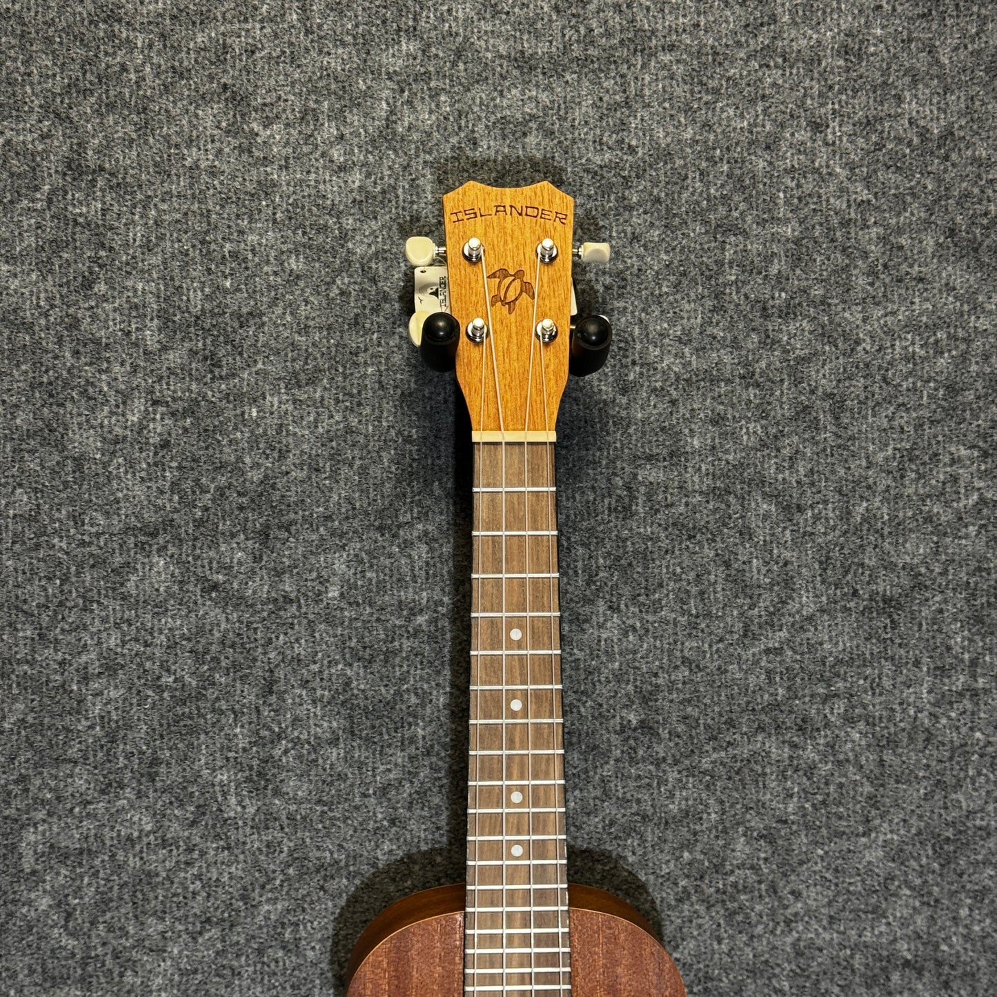Islander Mahogany Concert Ukulele with Honu Tortoise Engraving