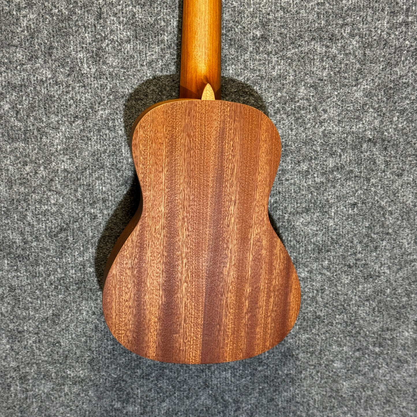 Islander Mahogany Concert Ukulele with Honu Tortoise Engraving