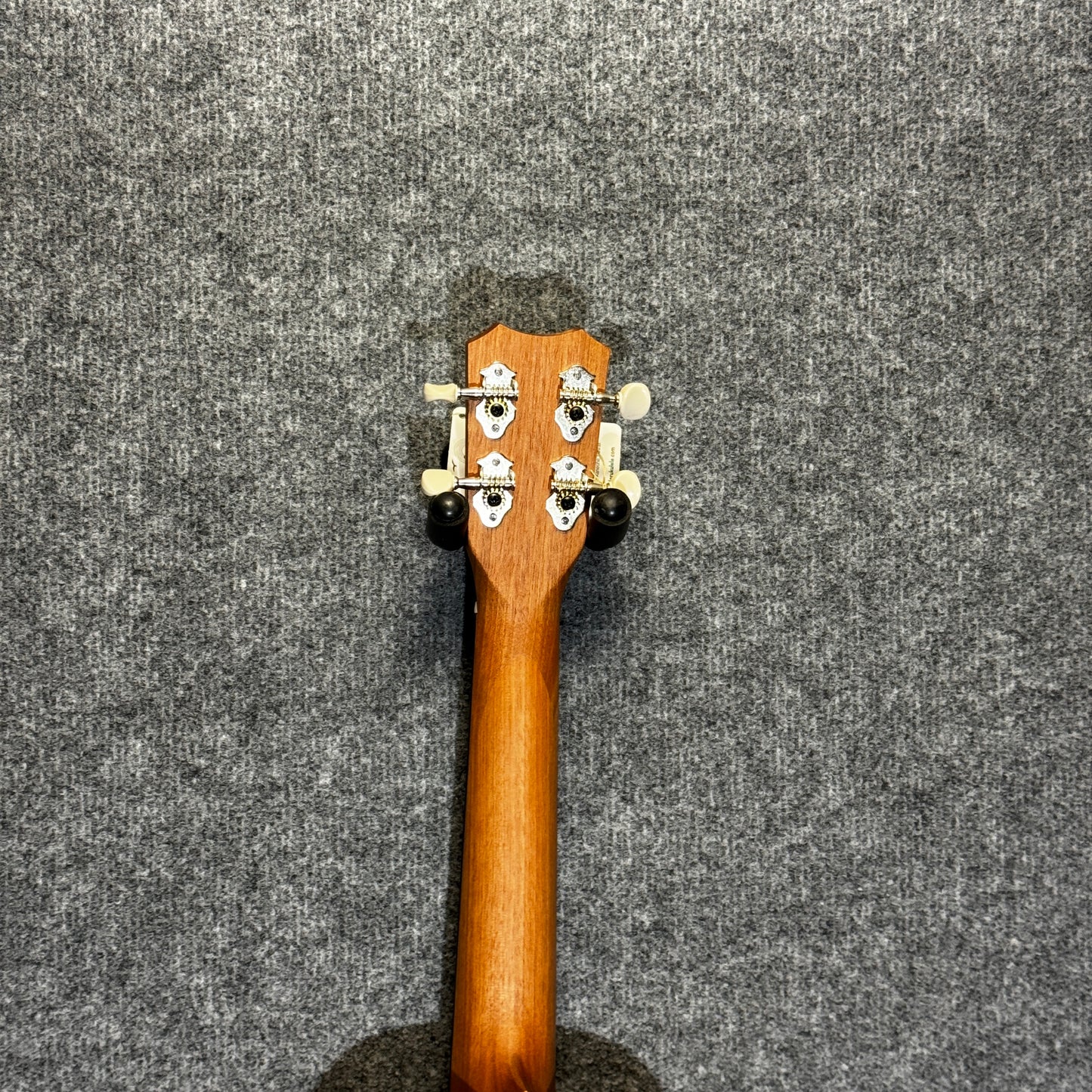 Islander Mahogany Concert Ukulele with Honu Tortoise Engraving