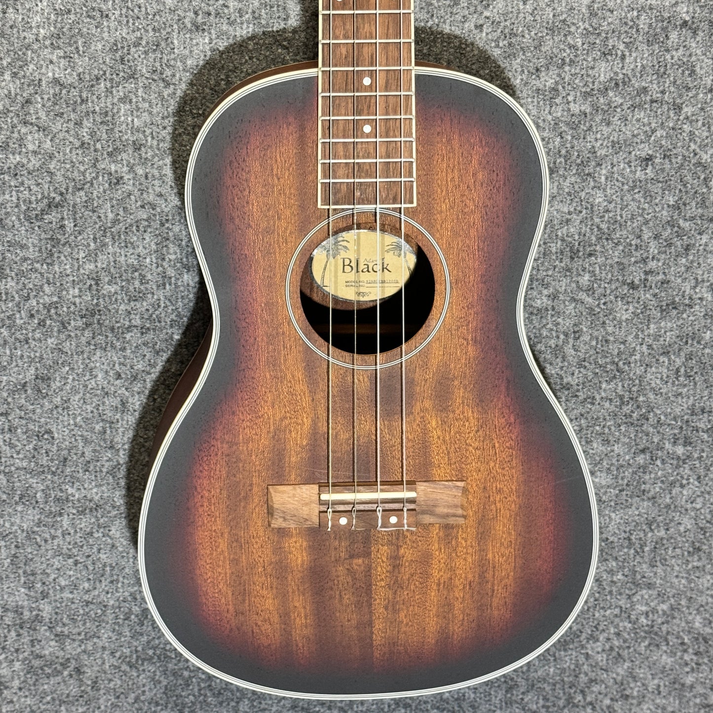 Adam Black Baritone Ukulele Sunburst