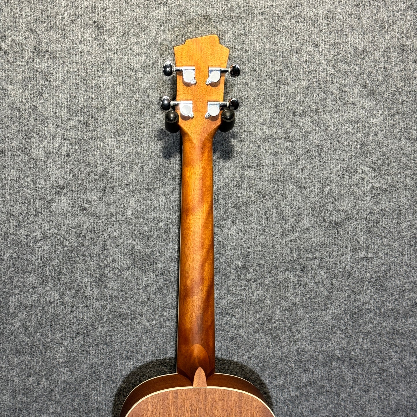 Adam Black Baritone Ukulele Sunburst