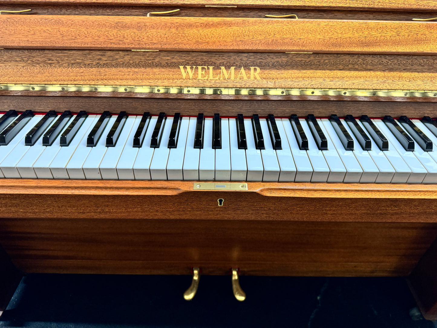 Welmar Upright Piano