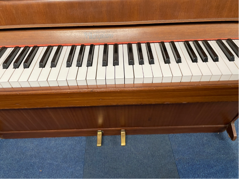 Eavestaff Upright Piano