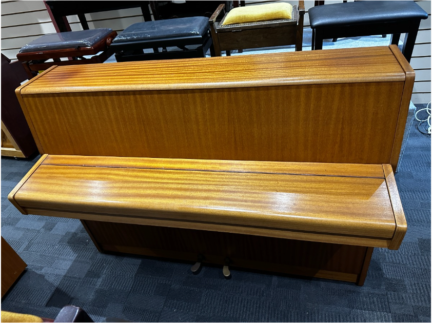 Fuchs & Mohr Upright Piano