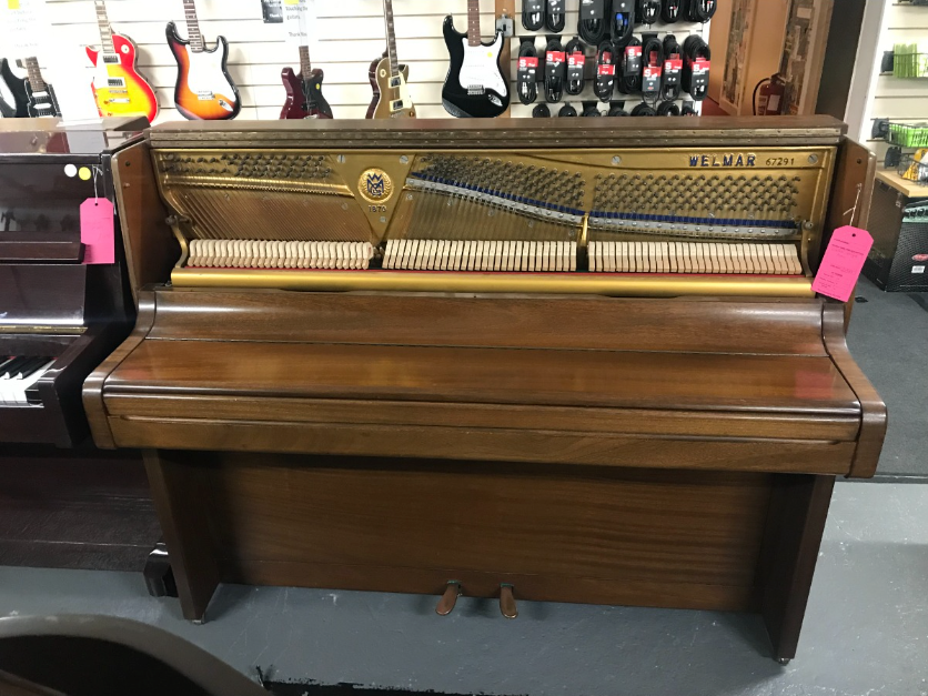 Welmar Upright Piano