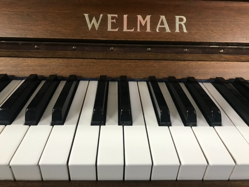 Welmar Upright Piano