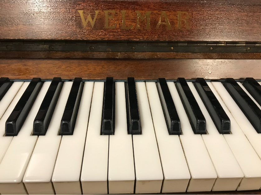 Welmar Upright Piano