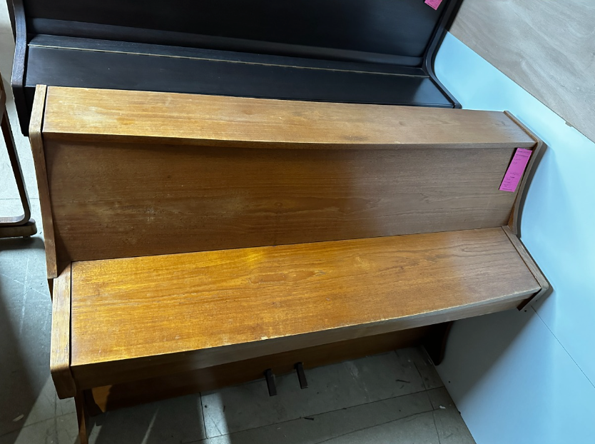Zender Upright Piano
