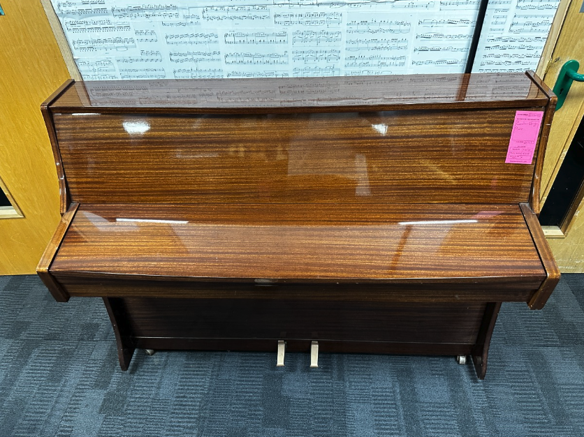 Zender Upright Piano