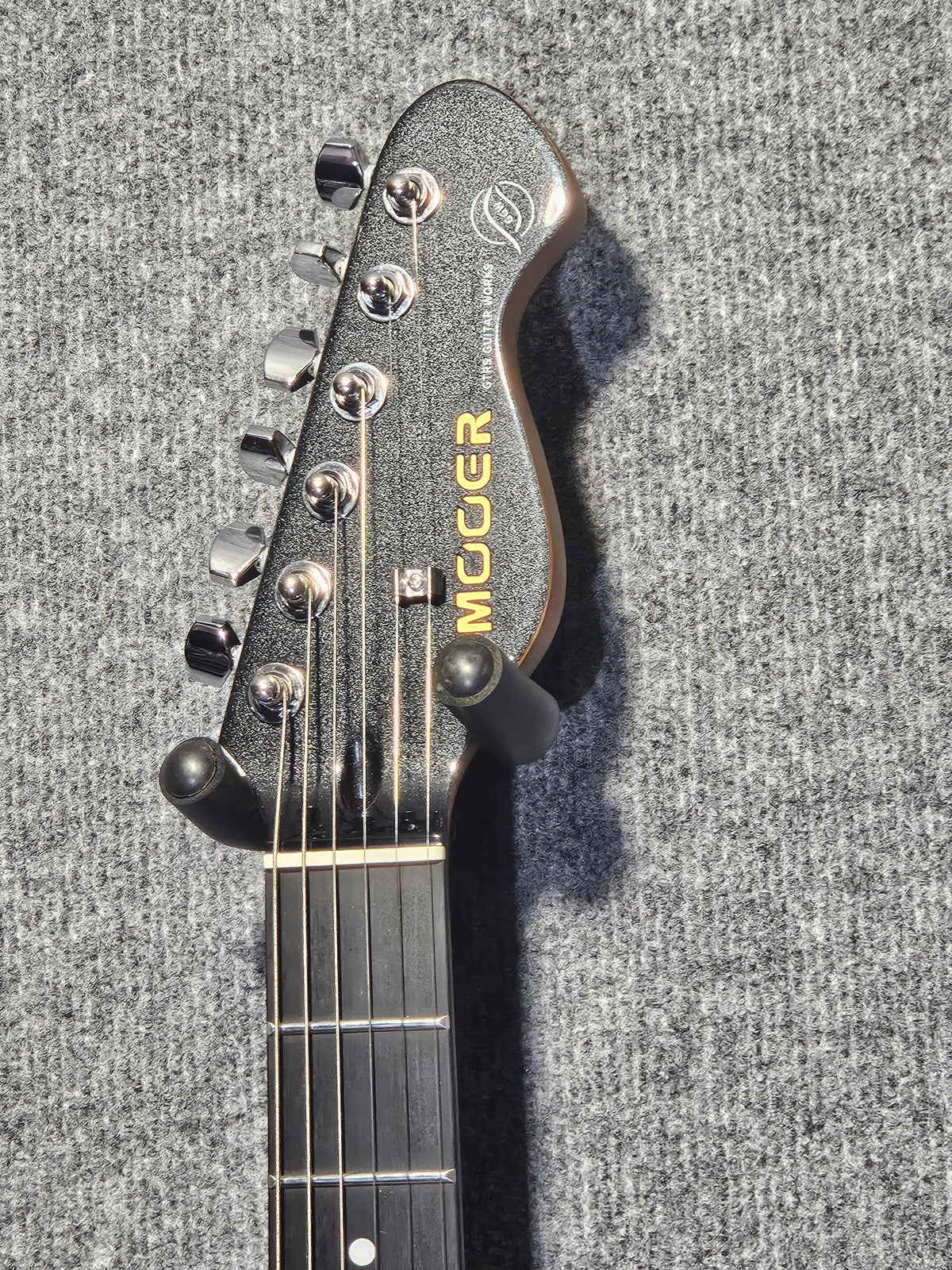 Mooer MSC10 Pro in silver burst