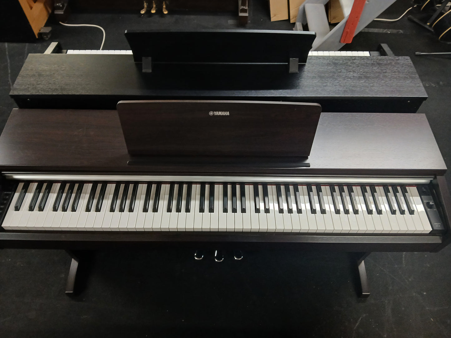 Yamaha YDP-142