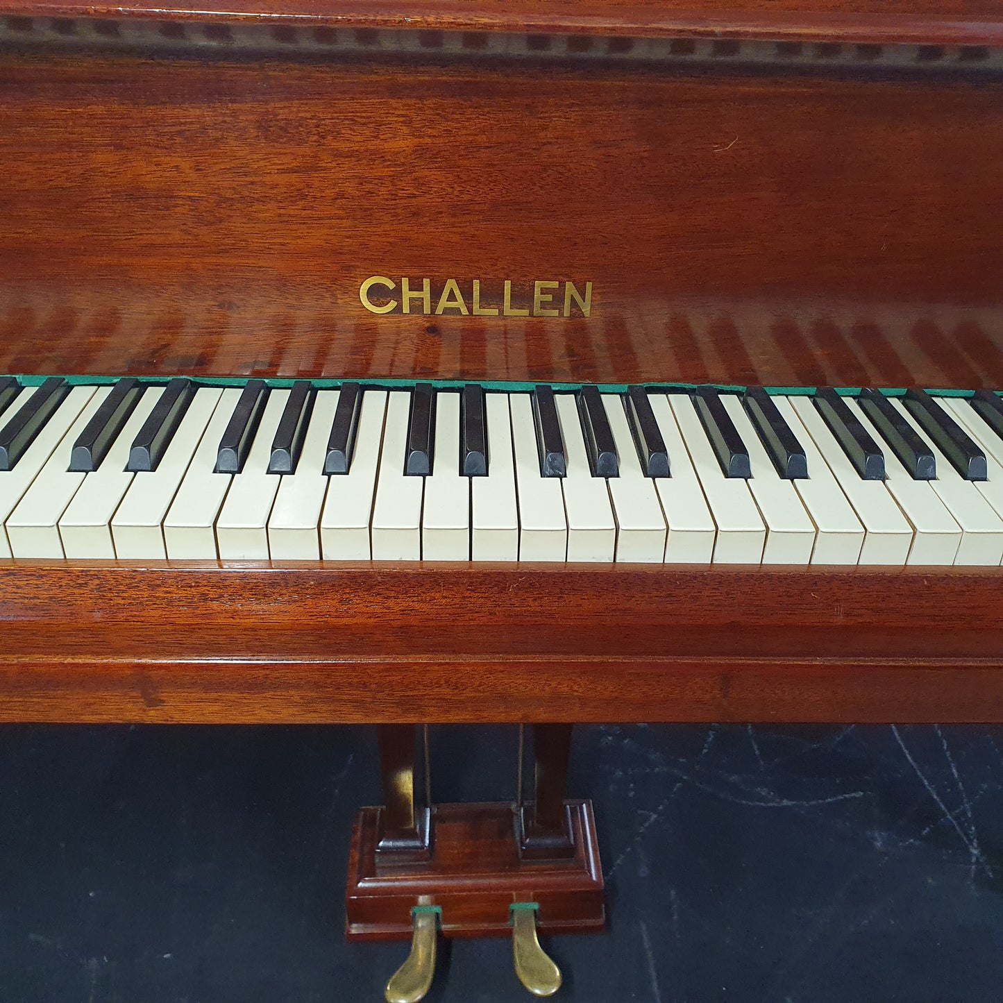 Challen Baby Grand