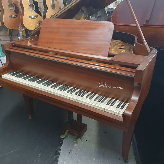 Danemann Baby Grand
