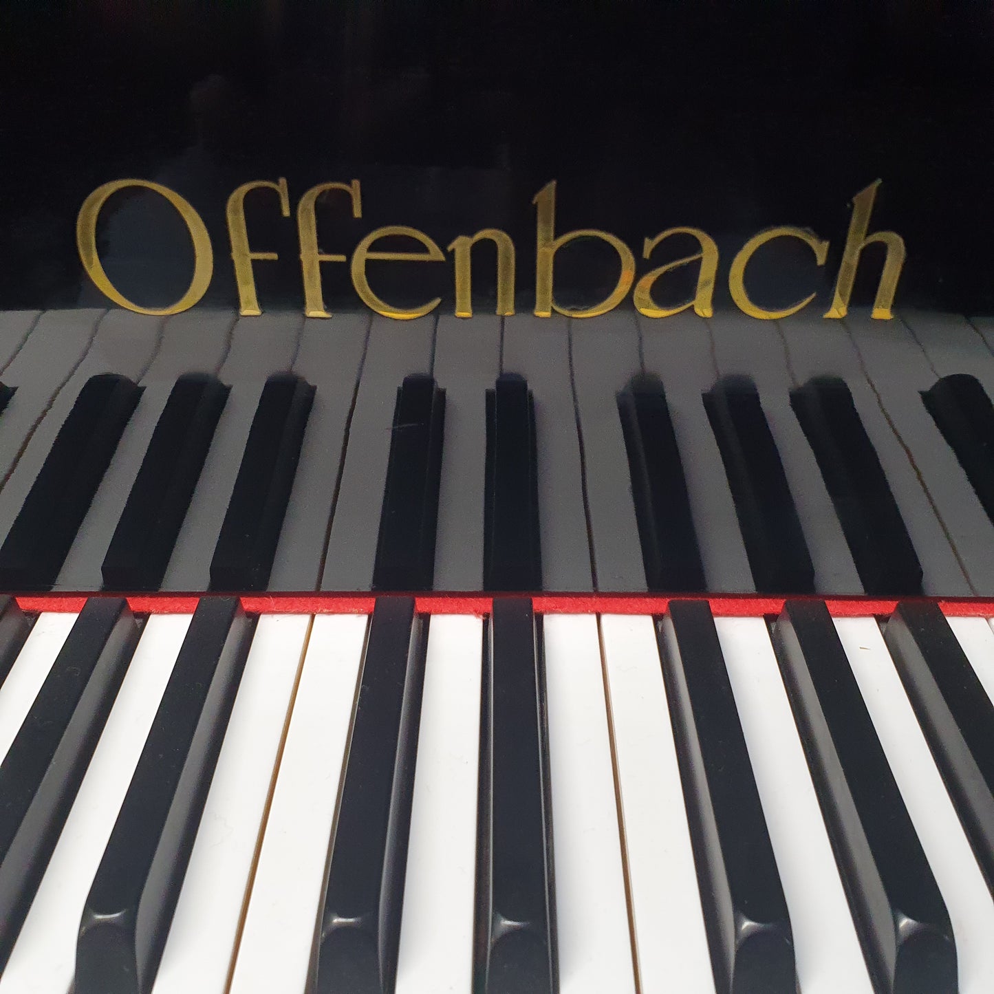 Offenbach Baby Grand