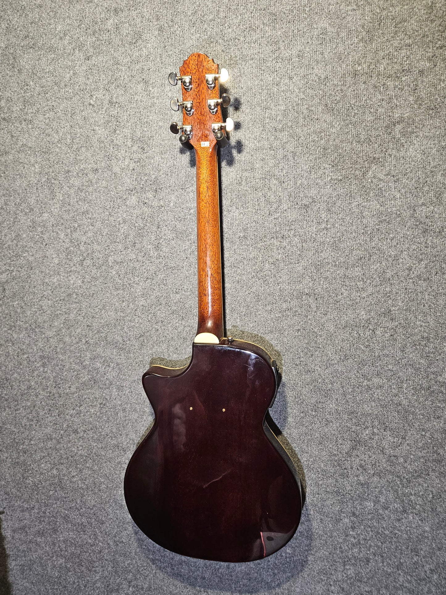 Crafter SA-ARW Hybrid Guitar