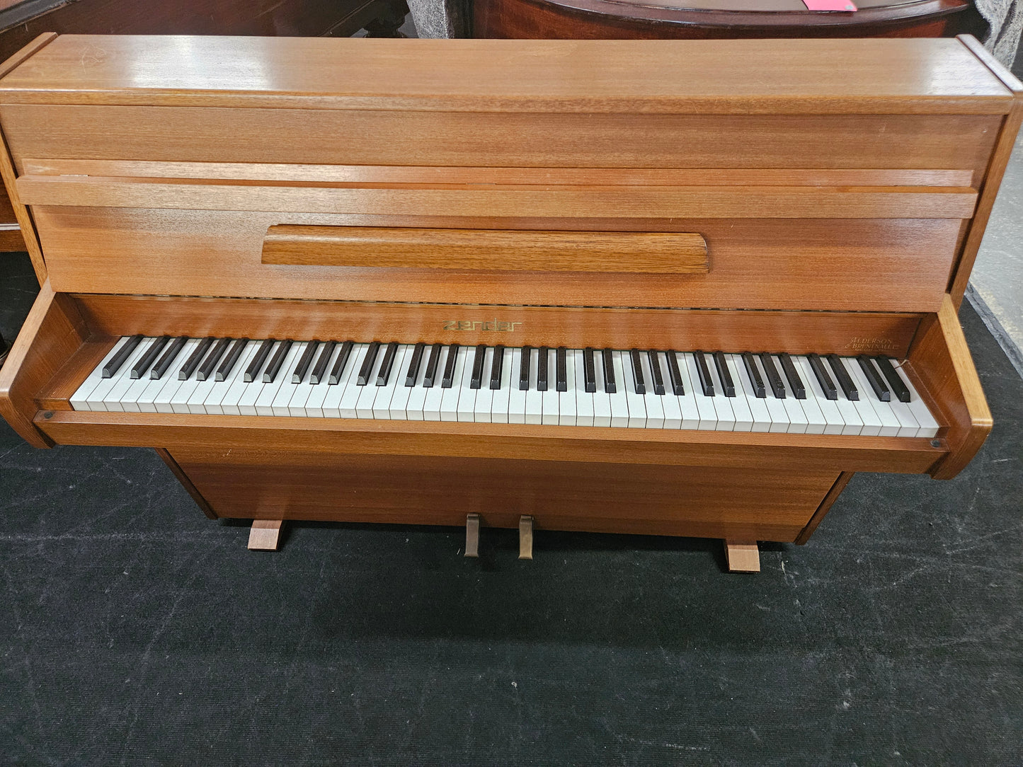 Zender Upright Piano