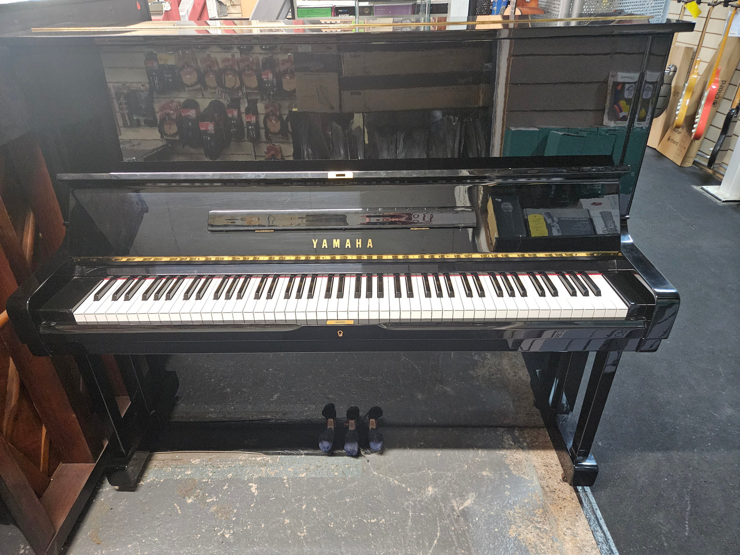 Yamaha U2 Upright Piano