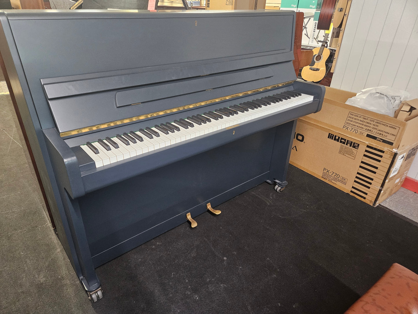 Welmar Upright Piano WEU270726