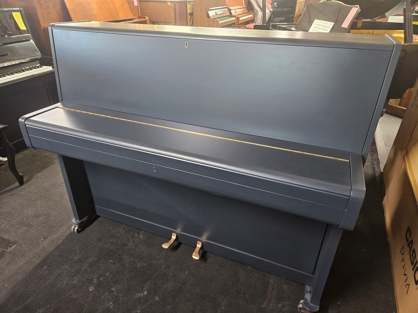 Welmar Upright Piano WEU270726