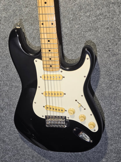 Fender Squier Stratocaster ( late 80s Korean Made)