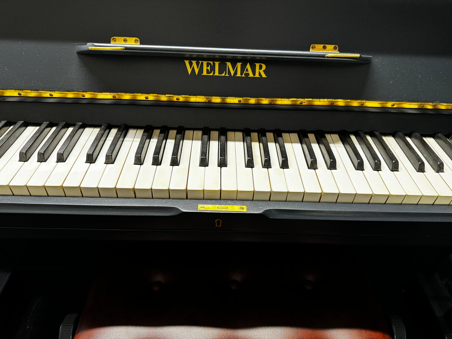 Welmar Model C Upright Piano in Railings