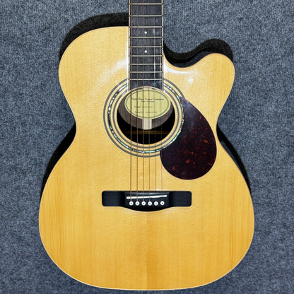 Adam Black O6 Solid Top Electro Acoustic Guitar