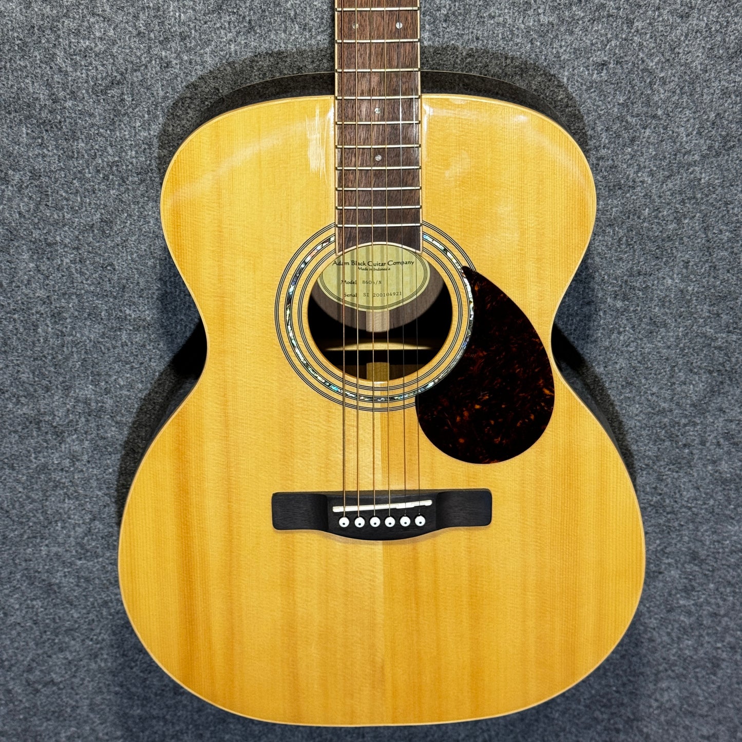 Adam Black O6 Solid Top Acoustic Guitar