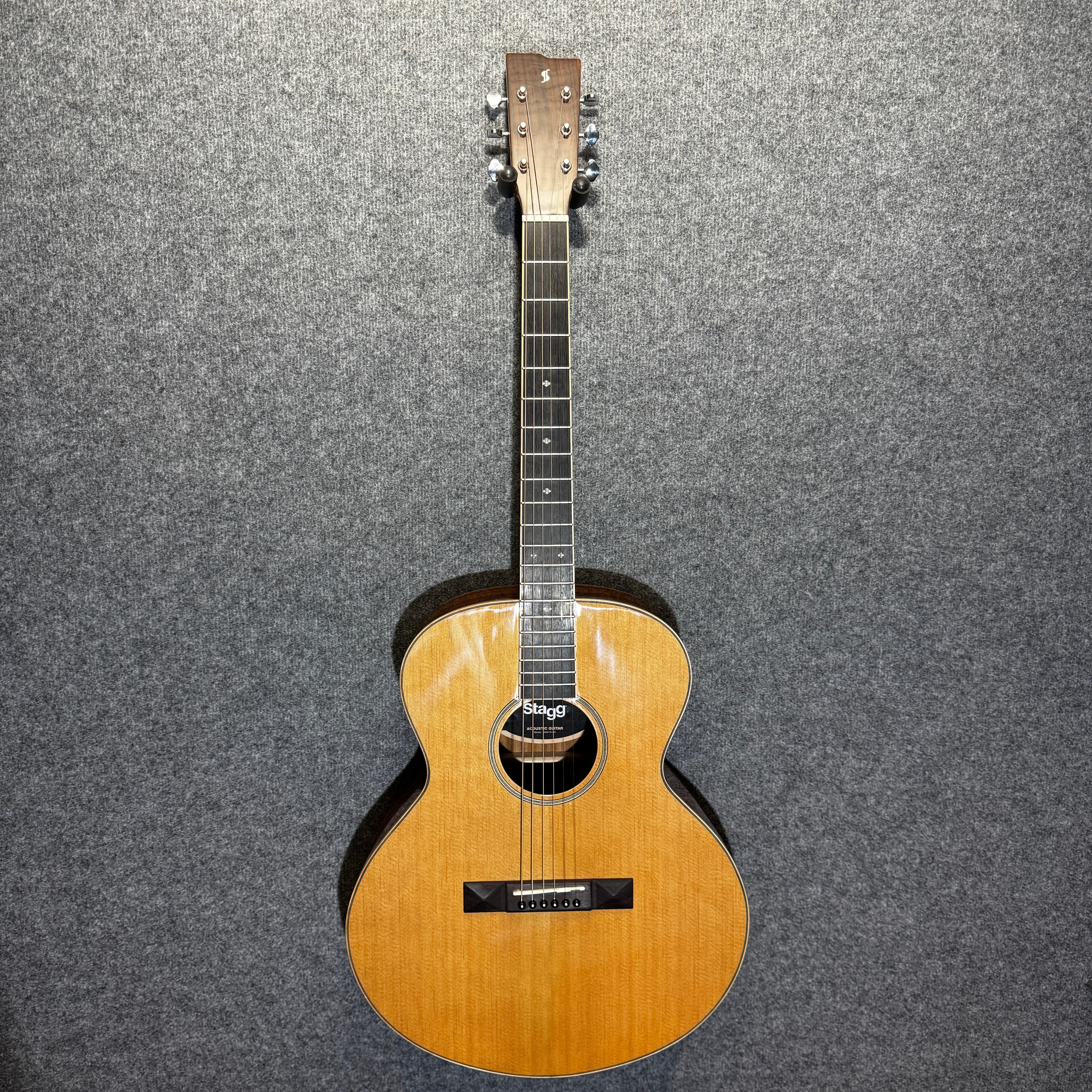 Stagg acoustic deals guitar price