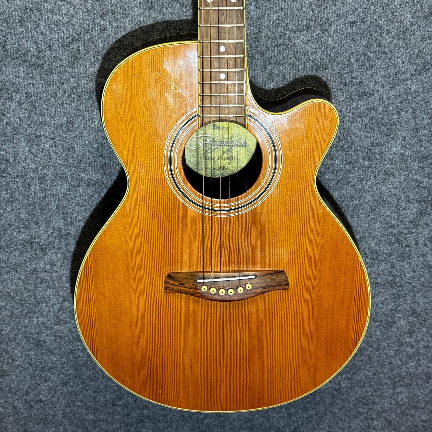 Brunswick Acoustic Guitar (Missing Battery Cover)