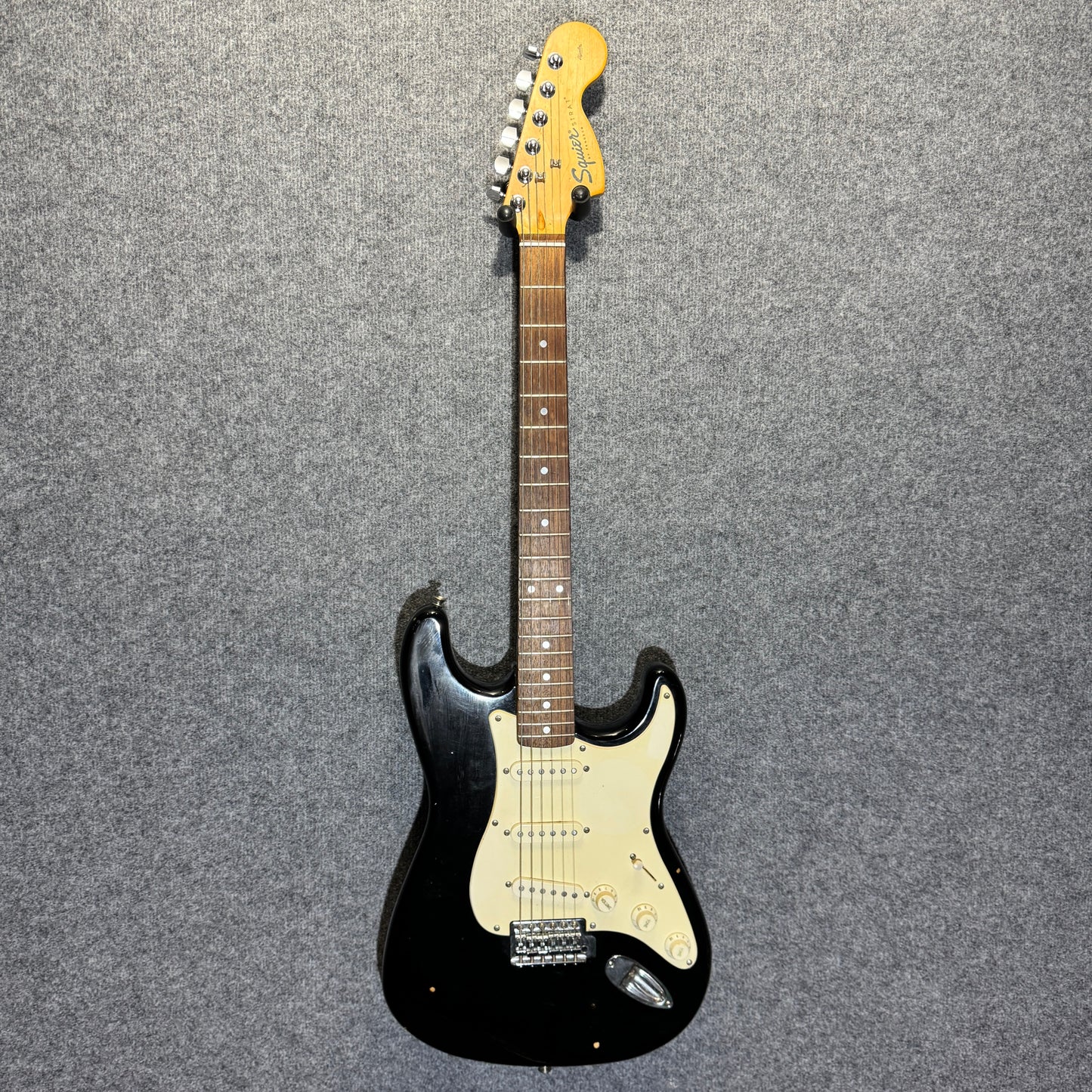 Squier Stratocaster in Black