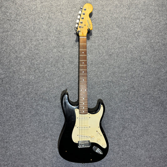 Squier Stratocaster in Black