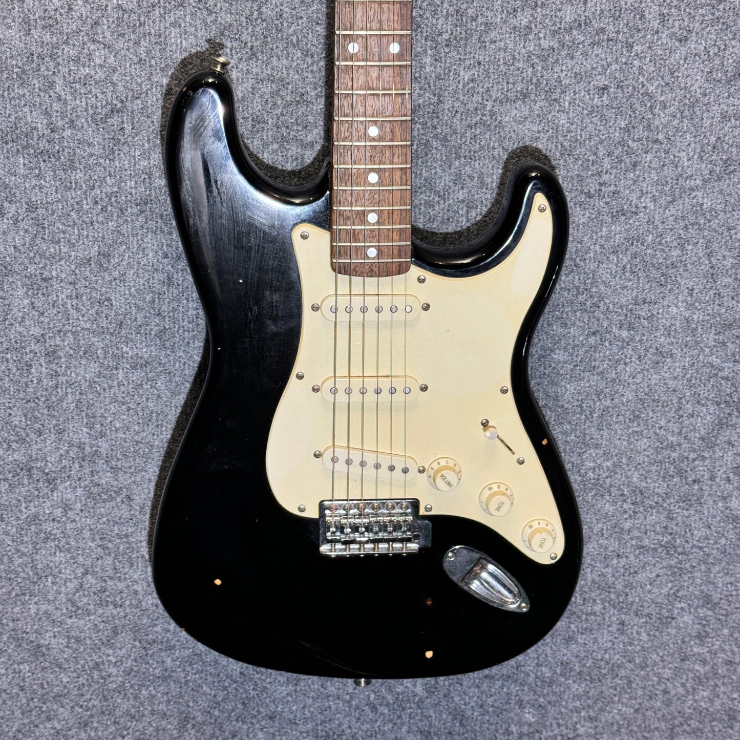 Squier Stratocaster in Black