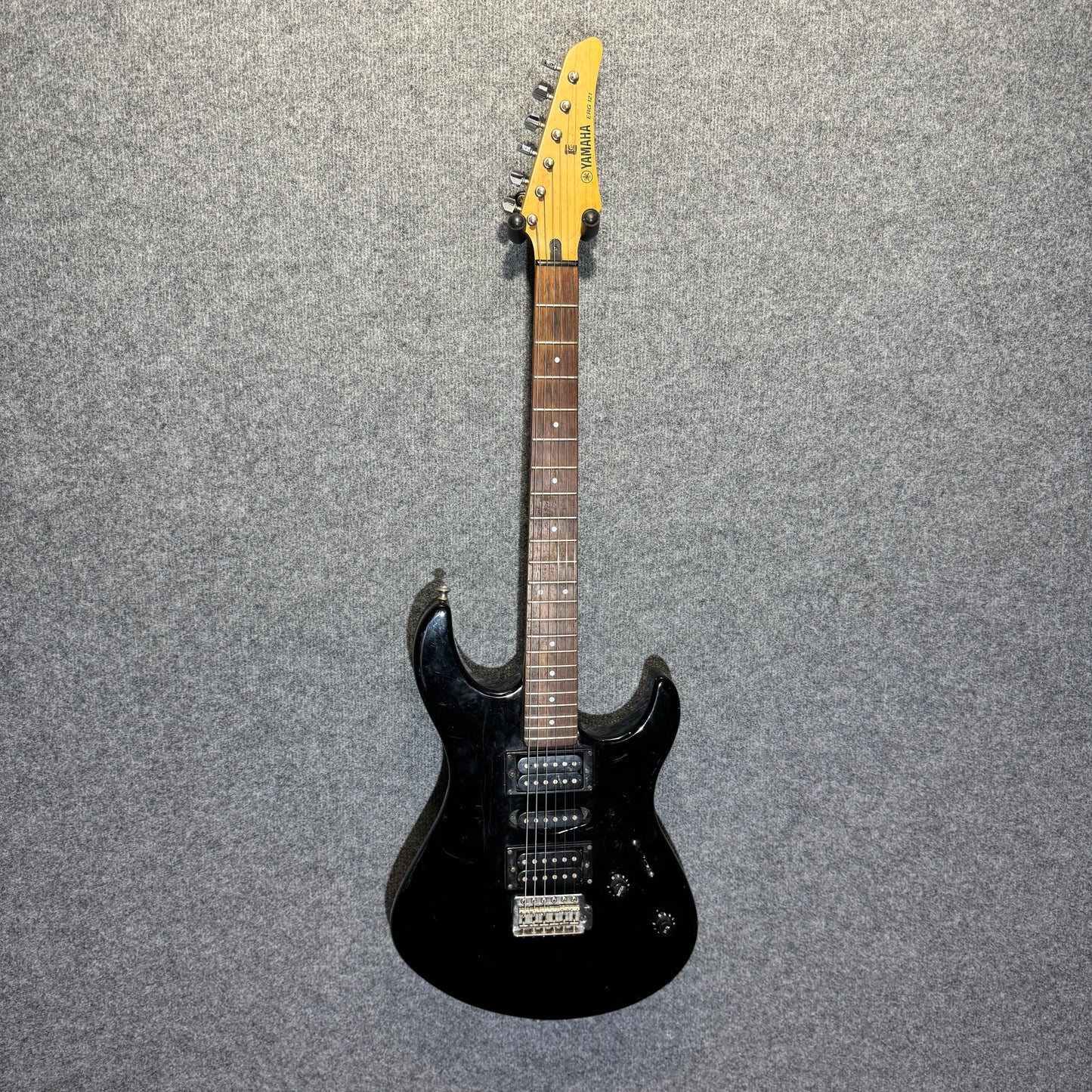 Yamaha ERG121 Electric Guitar