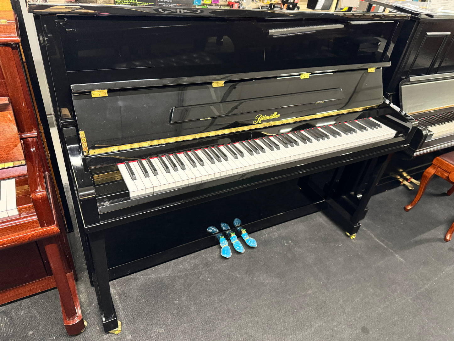 Ritmuller UP121S Upright Piano