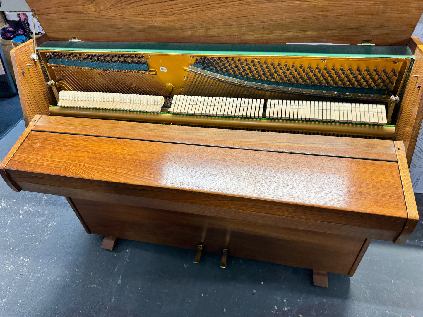 Zender Upright Piano